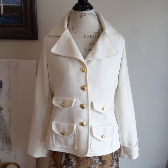 Ivory Jacket - Picture 1 of 4